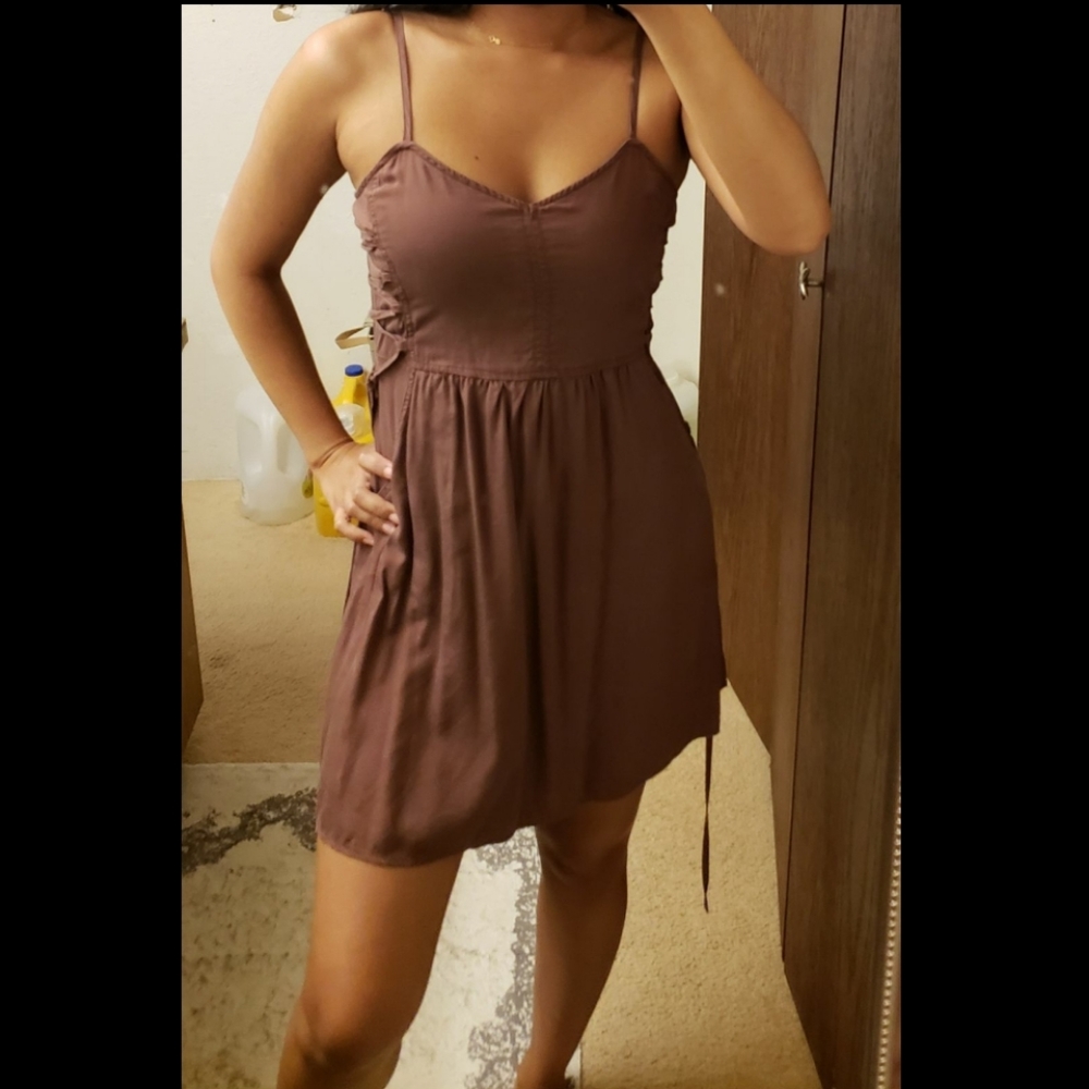 Express Dress - Picture 4 of 6